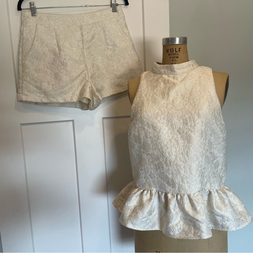 TCEC- SZ M Cream Organza Peplum Floral Brocade Top and Shorts Set
